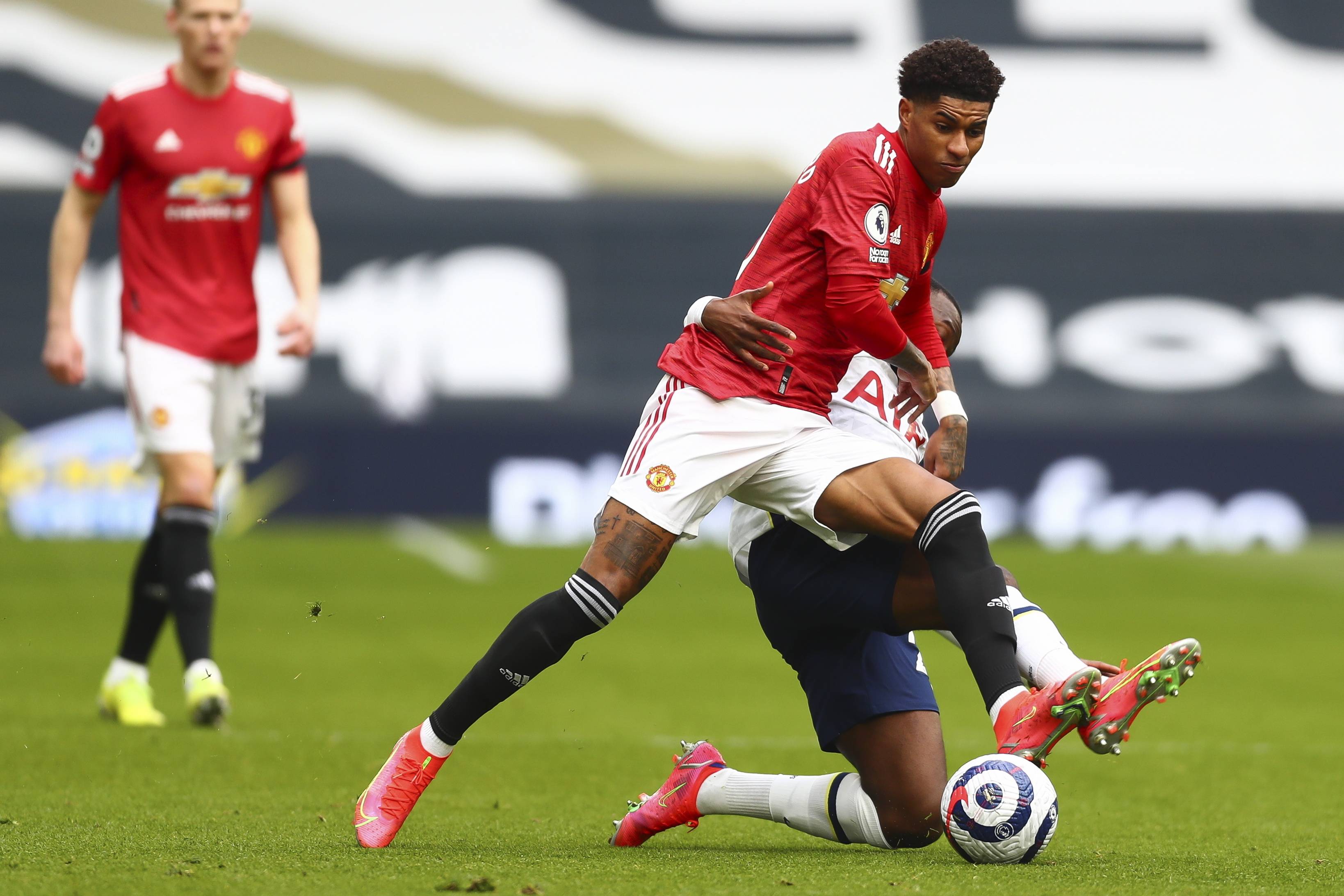 这暴露了其 这暴露了其